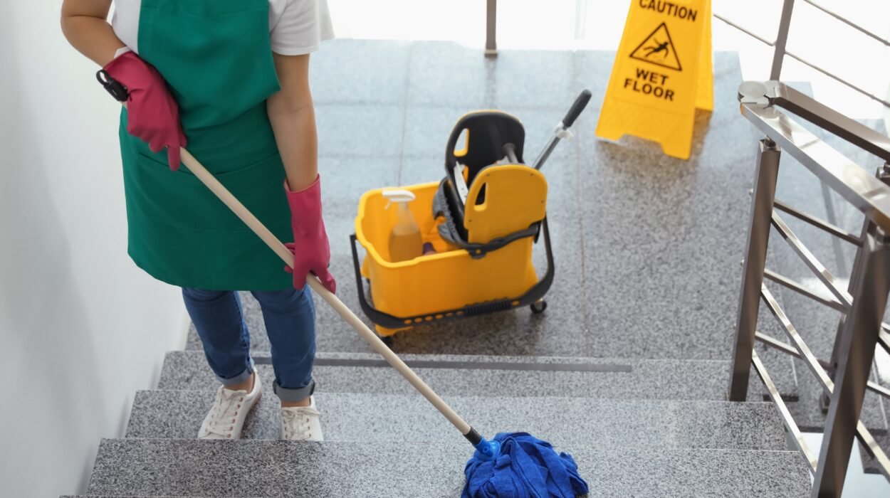 why manchester businesses are investing in regular commercial cleaning services